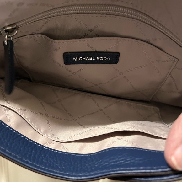 Authentic Brand New Michael Kors Purse - Picture 8 of 13